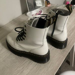 Platform Jadon Doc Martens